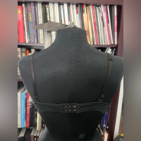 Classic Black Women's padded Bra - Picture 3 of 4